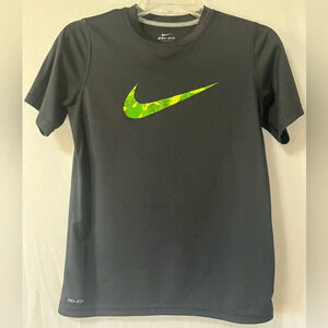 Nike Dri‎ Fit Black KIds T shirt Sizes Medium